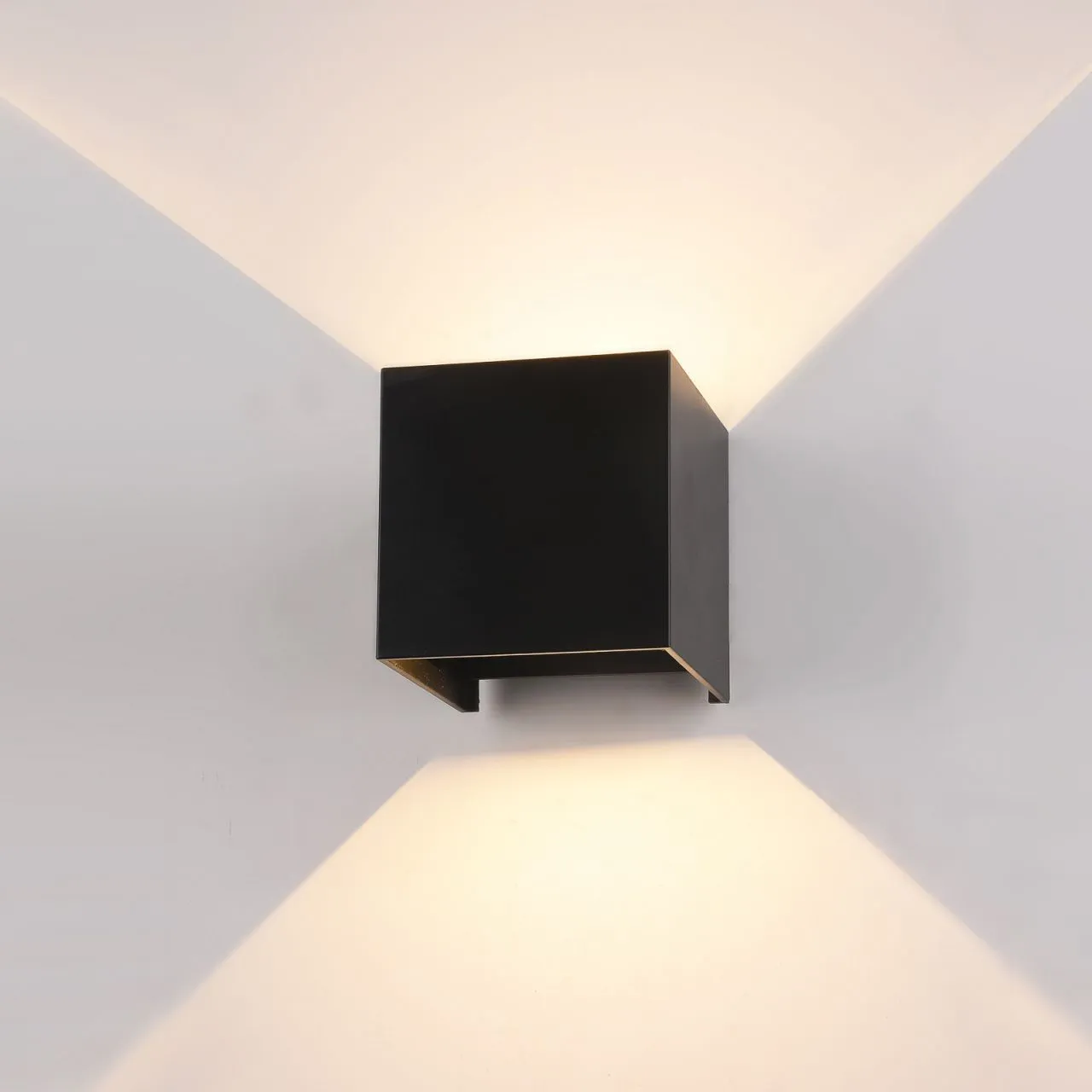 Sorento, nowoczesny kinkiet zewnętrzny, czarny, LED, 3000K, PL-208B